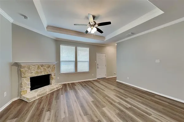 $2,725 | 1112 Foxglove Lane, Burleson, TX 76028