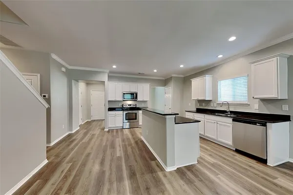 $2,725 | 1112 Foxglove Lane, Burleson, TX 76028