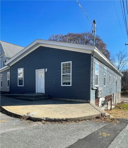 $2,800 | 17 Metcalf Avenue, Unit 1, North Providence, RI 02911