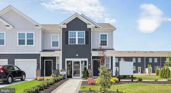 $2,800 | 159 Corolla Drive, Egg Harbor Township, NJ 08234