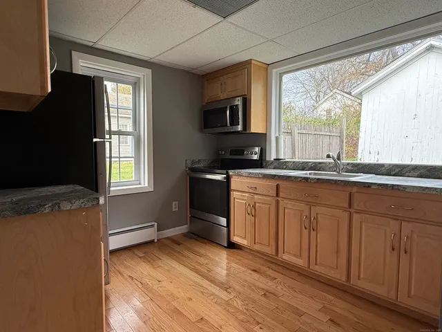 $1,250 | 60 Main Street, Unit 1, North Stonington, CT 06359