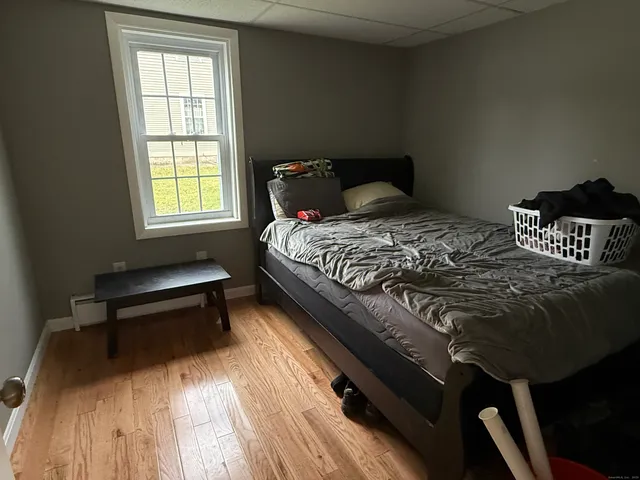 $1,250 | 60 Main Street, Unit 1, North Stonington, CT 06359