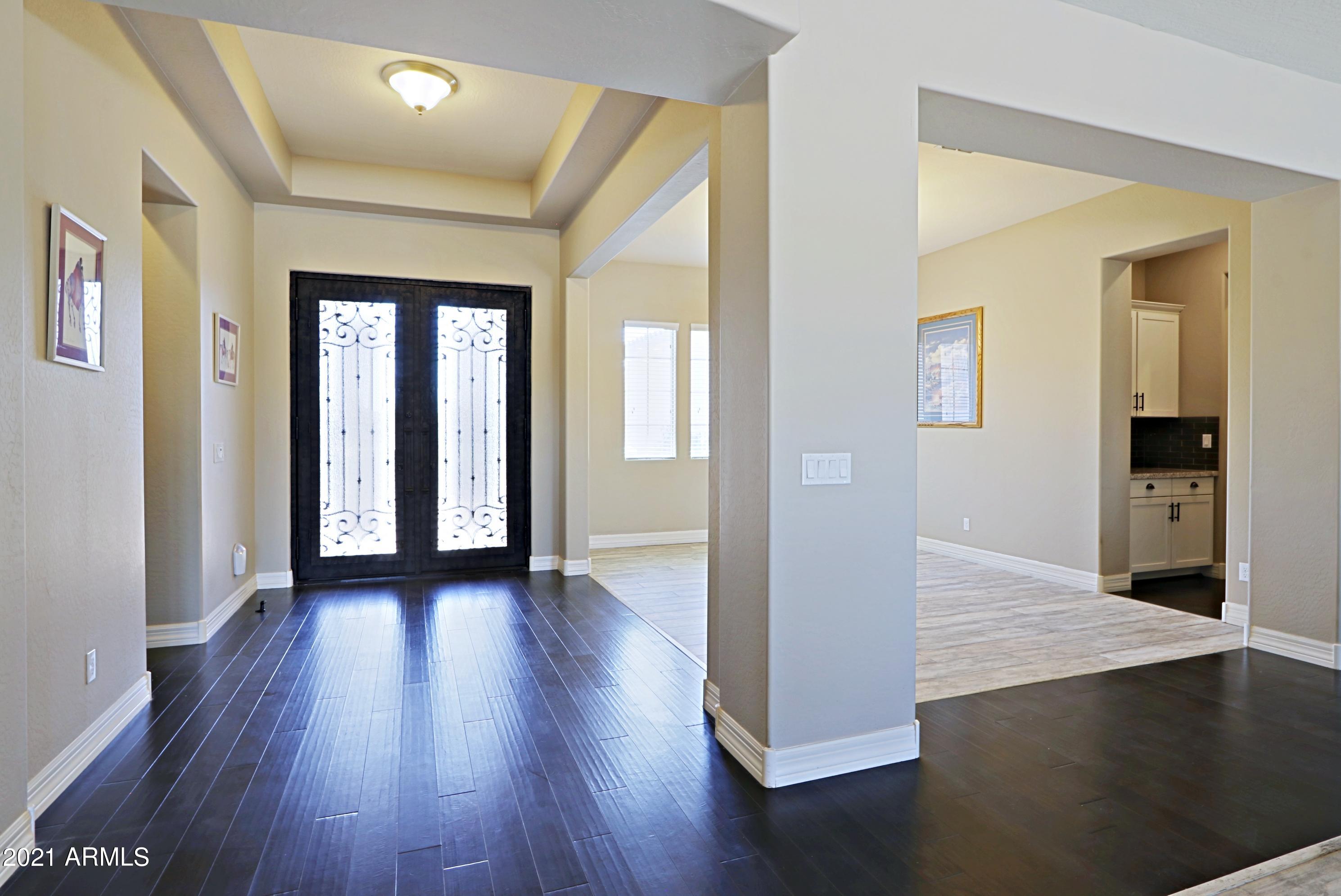 19232 Walnut Road Queen Creek, AZ 85142 - Photo 12 of 52 Foyer