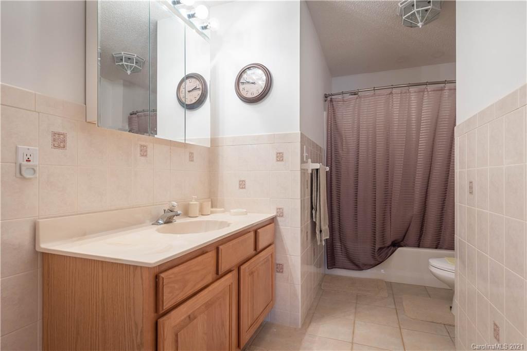 4488 Pax Hill Road Morganton, NC 28655 - Photo 12 of 42 Gallery Image 12