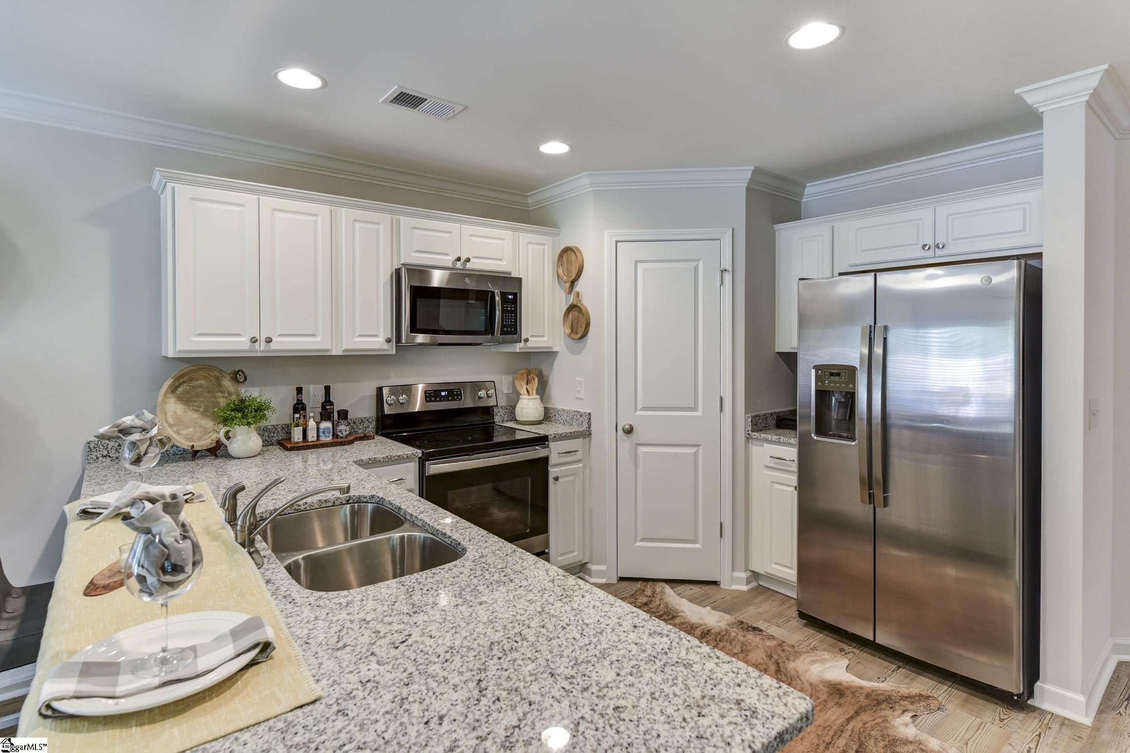 1237 Paramount Drive Lyman, SC 29365 - Photo 13 of 27 Gallery Image 13