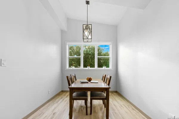 $1,350,000 | 7915 County Road 203, Beeville, TX 78102