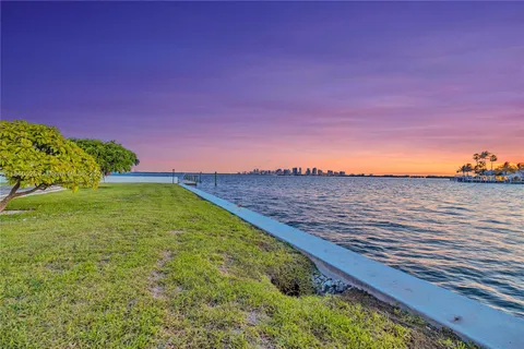 $10,750,000 | 7500 West Treasure Drive, North Bay Village, FL 33141