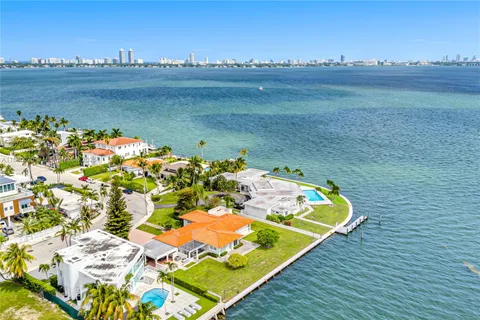 $10,750,000 | 7500 West Treasure Drive, North Bay Village, FL 33141