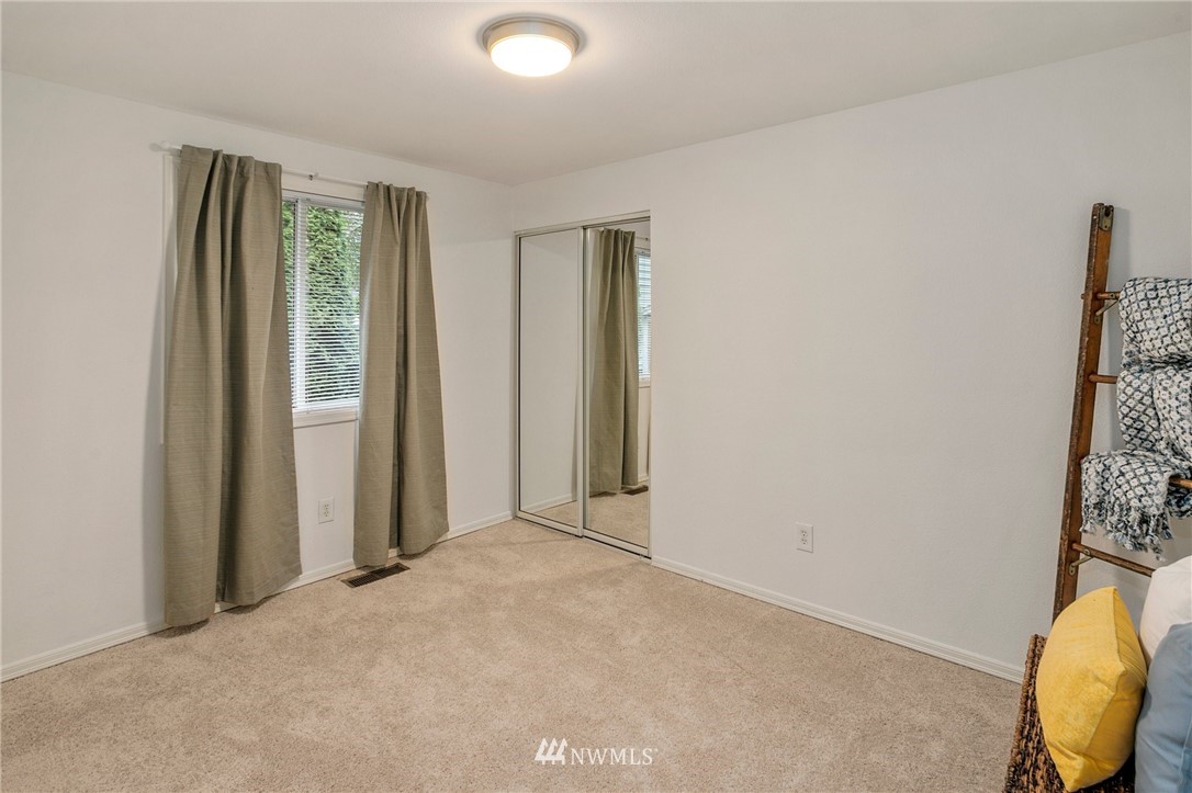 17624 Valley Cir Drive Bothell, WA 98012 - Photo 21 of 40 Gallery Image 21