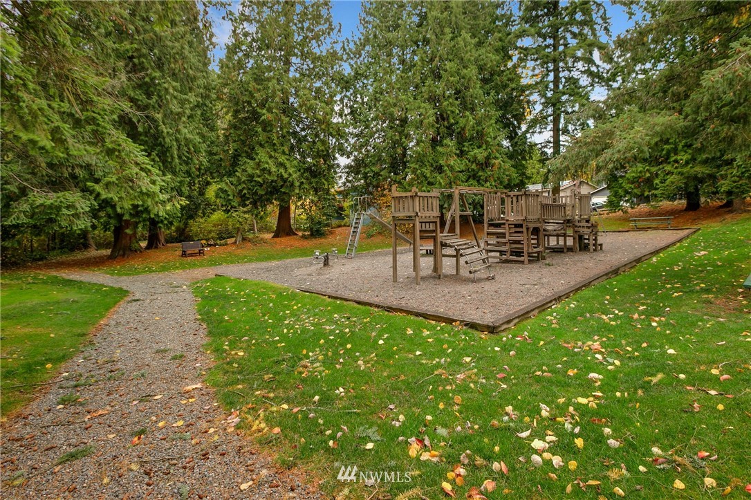 17624 Valley Cir Drive Bothell, WA 98012 - Photo 35 of 40 Gallery Image 35