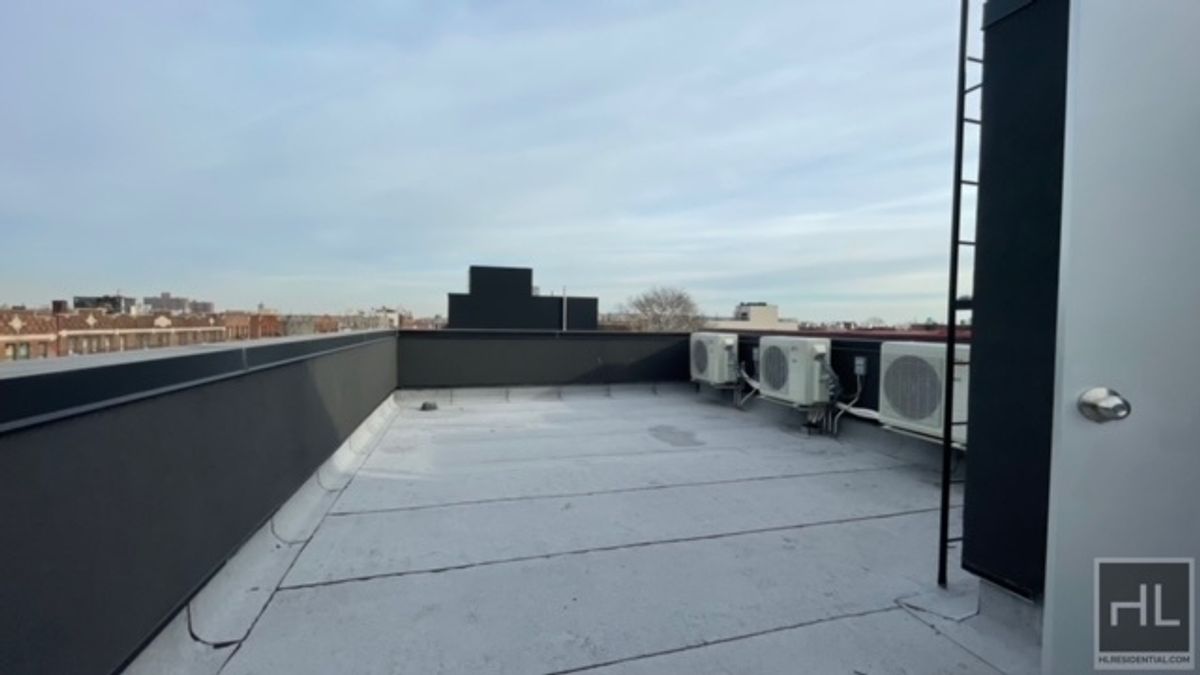 237 Utica Avenue, Unit 2R Brooklyn, NY 11213 - Photo 26 of 34 a view of terrace with city view