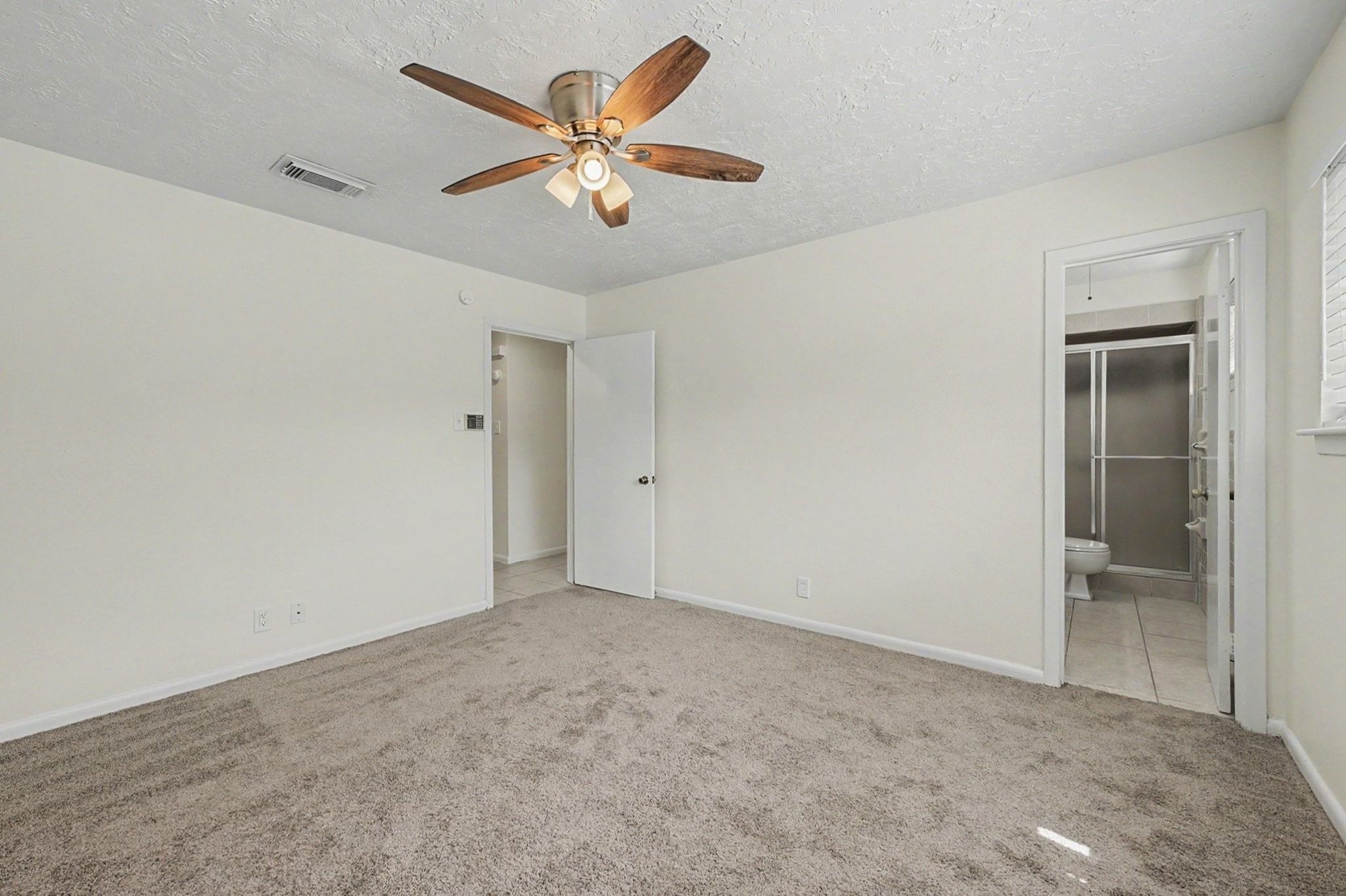 9315 Val Verde Street Houston, TX 77063 - Photo 15 of 27