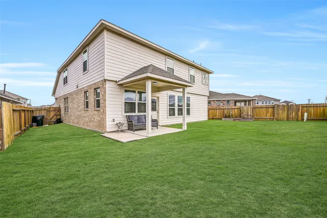 $365,000 | 352 Selah Court, Alvin, TX 77511