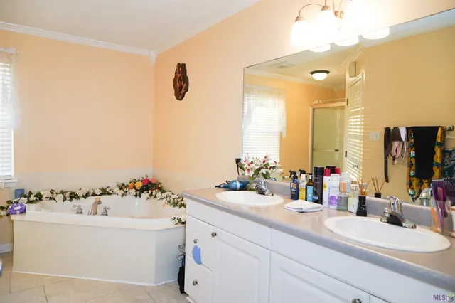 $233,000 | 712 Westwind Drive, Alexandria, LA 71303