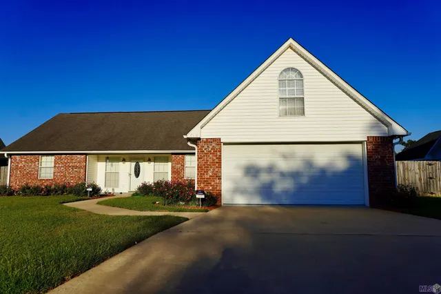 $233,000 | 712 Westwind Drive, Alexandria, LA 71303