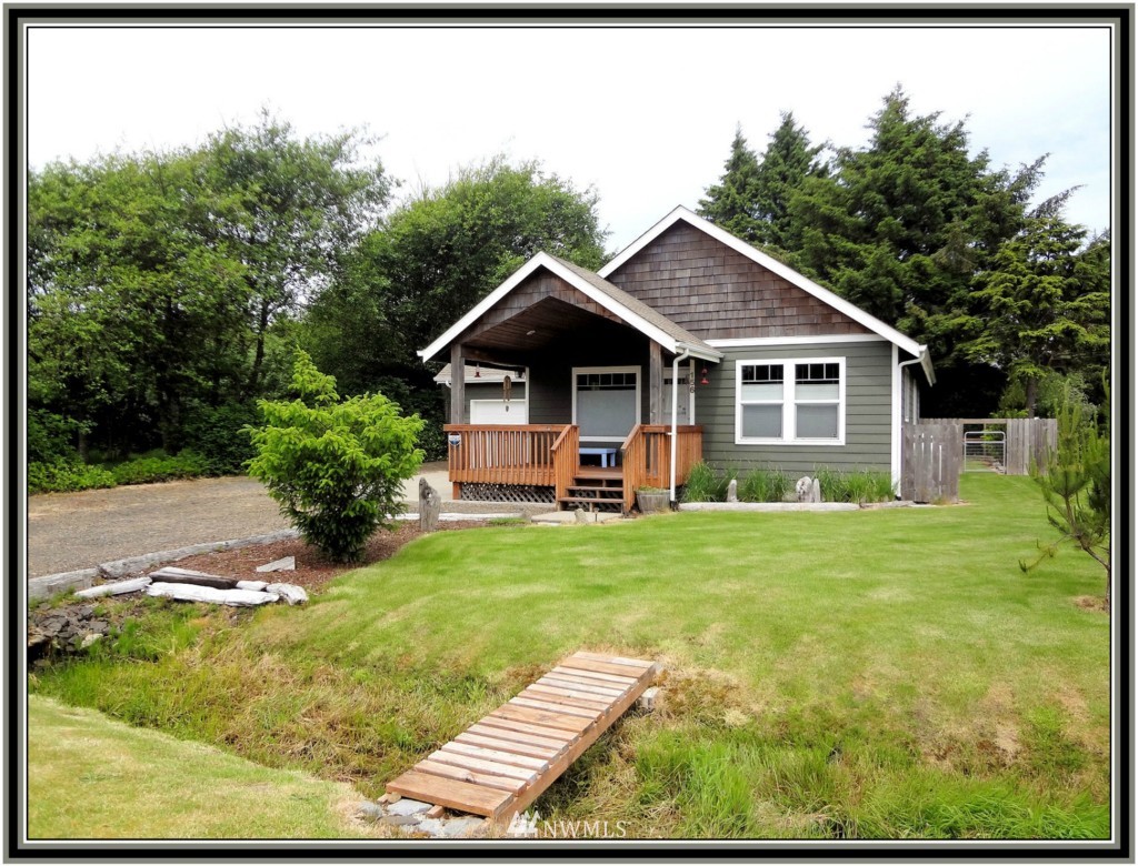 156 North Oar Loop Northwest Ocean Shores, WA 98569 - Photo 3 of 15