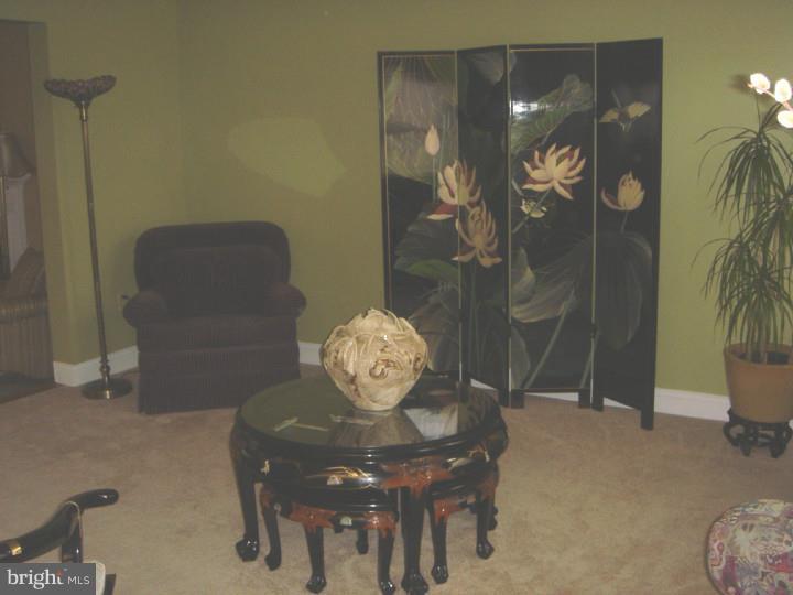 2 High Pointe Ridge Sicklerville, NJ 08081 - Photo 11 of 22 Living Room