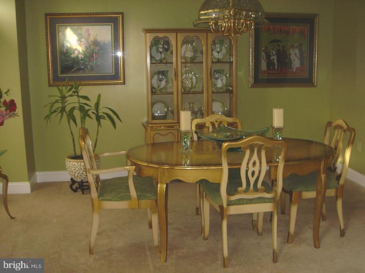 2 High Pointe Ridge Sicklerville, NJ 08081 - Photo 4 of 22 Family Room