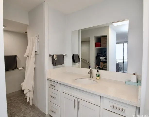 $469,000 | 1015 Ala Napunani Street, Unit 804, Honolulu, HI 96818