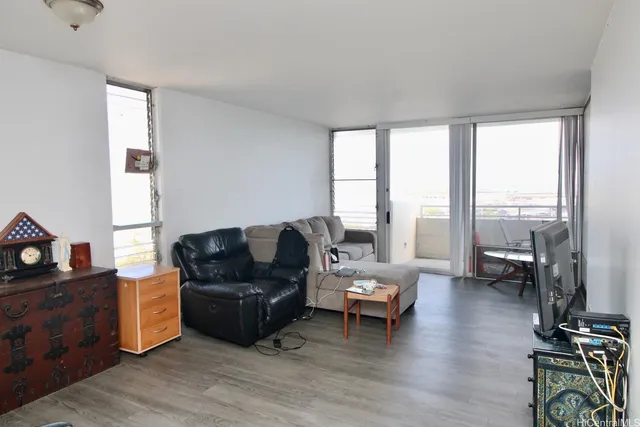 $469,000 | 1015 Ala Napunani Street, Unit 804, Honolulu, HI 96818