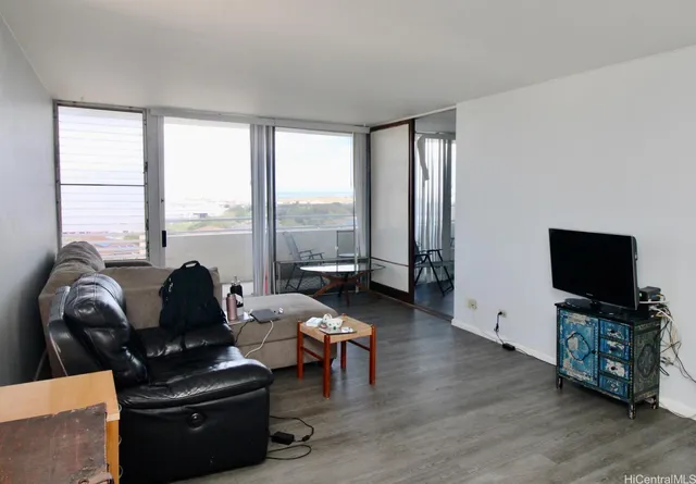 $469,000 | 1015 Ala Napunani Street, Unit 804, Honolulu, HI 96818