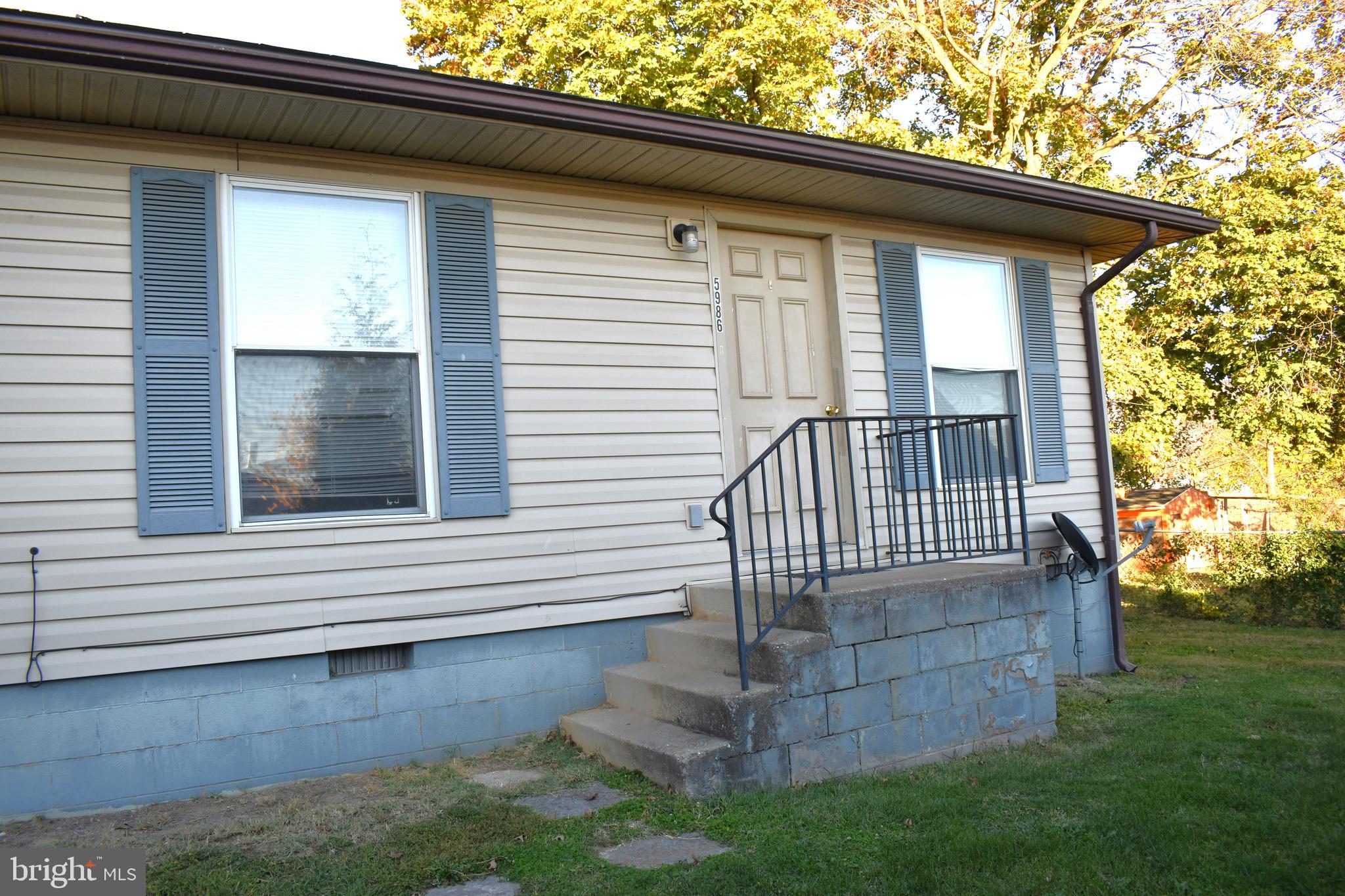 5986 Broad Street Mount Jackson, VA 22842 - Photo 2 of 11