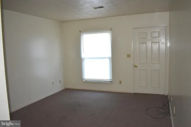 $800 | 5986 Broad Street, Mount Jackson, VA 22842