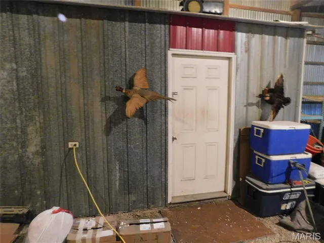 $1 | 210 Main Street, Mendon, MO 64660