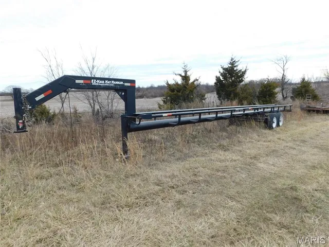 $1 | 210 Main Street, Mendon, MO 64660