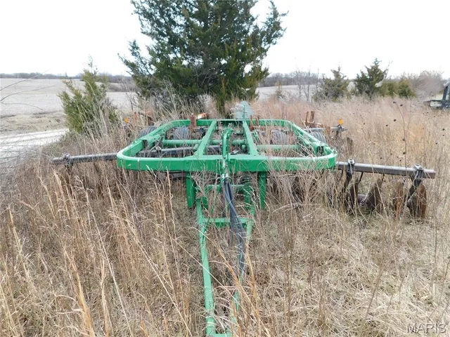 $1 | 210 Main Street, Mendon, MO 64660