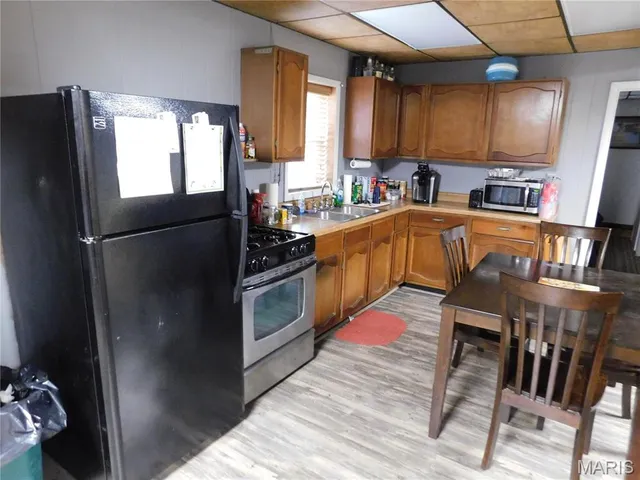 $1 | 210 Main Street, Mendon, MO 64660