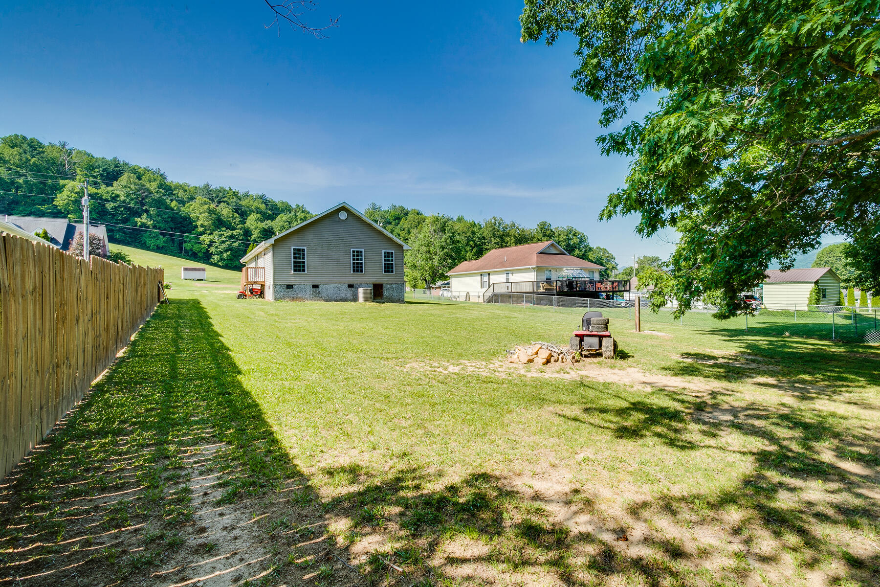 238 Harris Street Erwin, TN 37650 - Photo 31 of 31 031