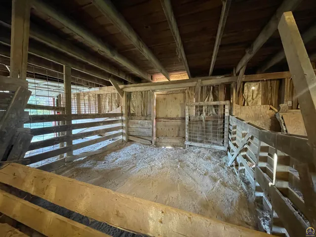 $559,900 | 5055 West 117th Street, Carbondale, KS 66414