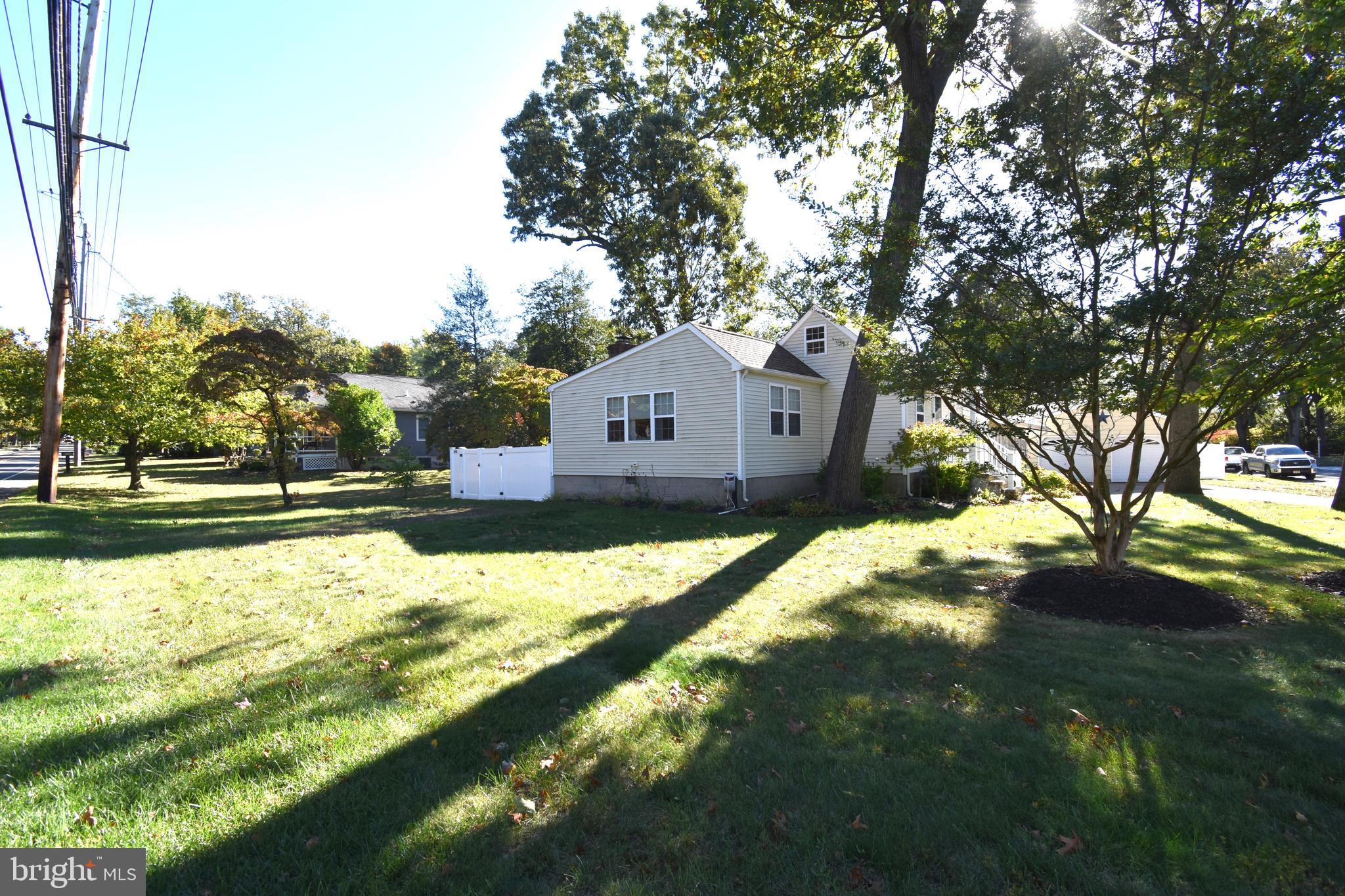 1122 South Fairview Street Delran, NJ 08075 - Photo 2 of 37