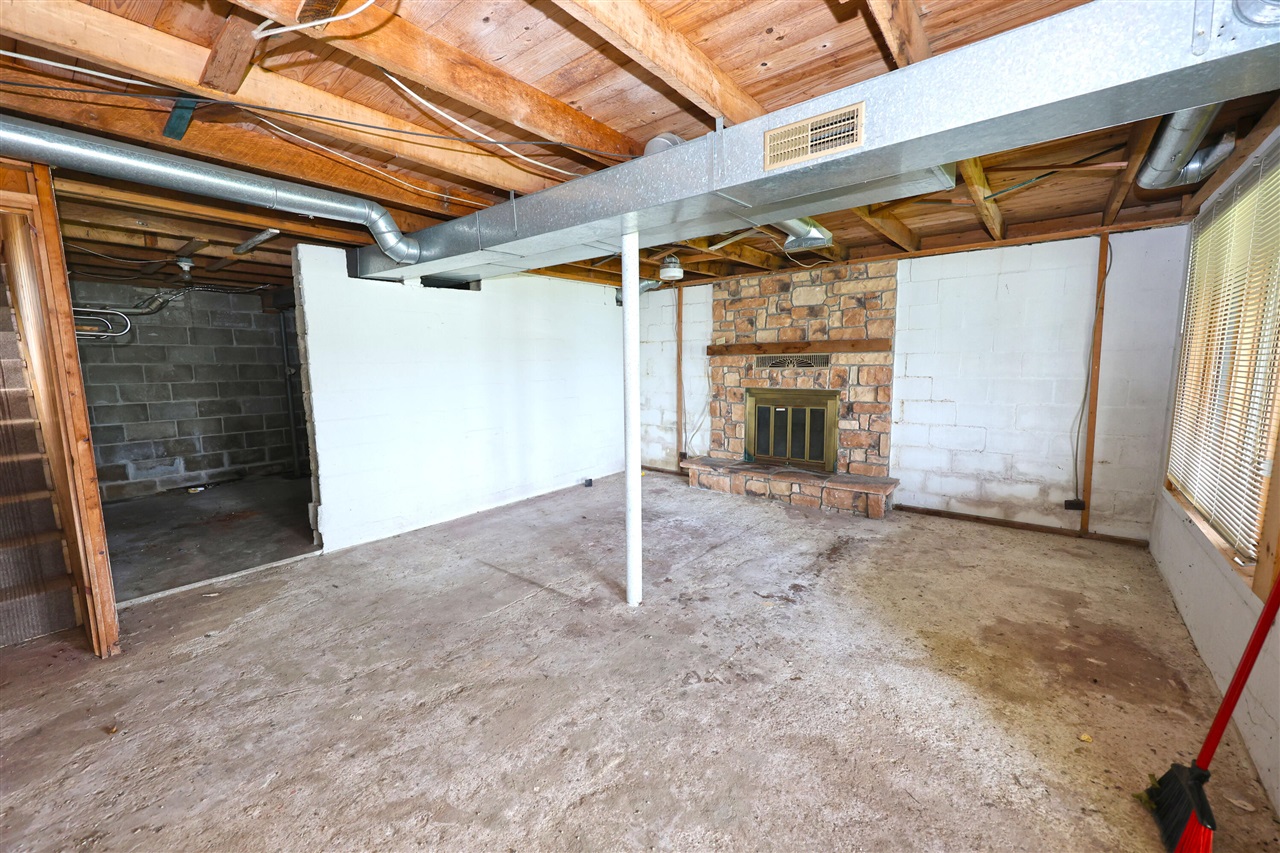 31050 Curran Beach Road Dowagiac, MI 49047 - Photo 24 of 37