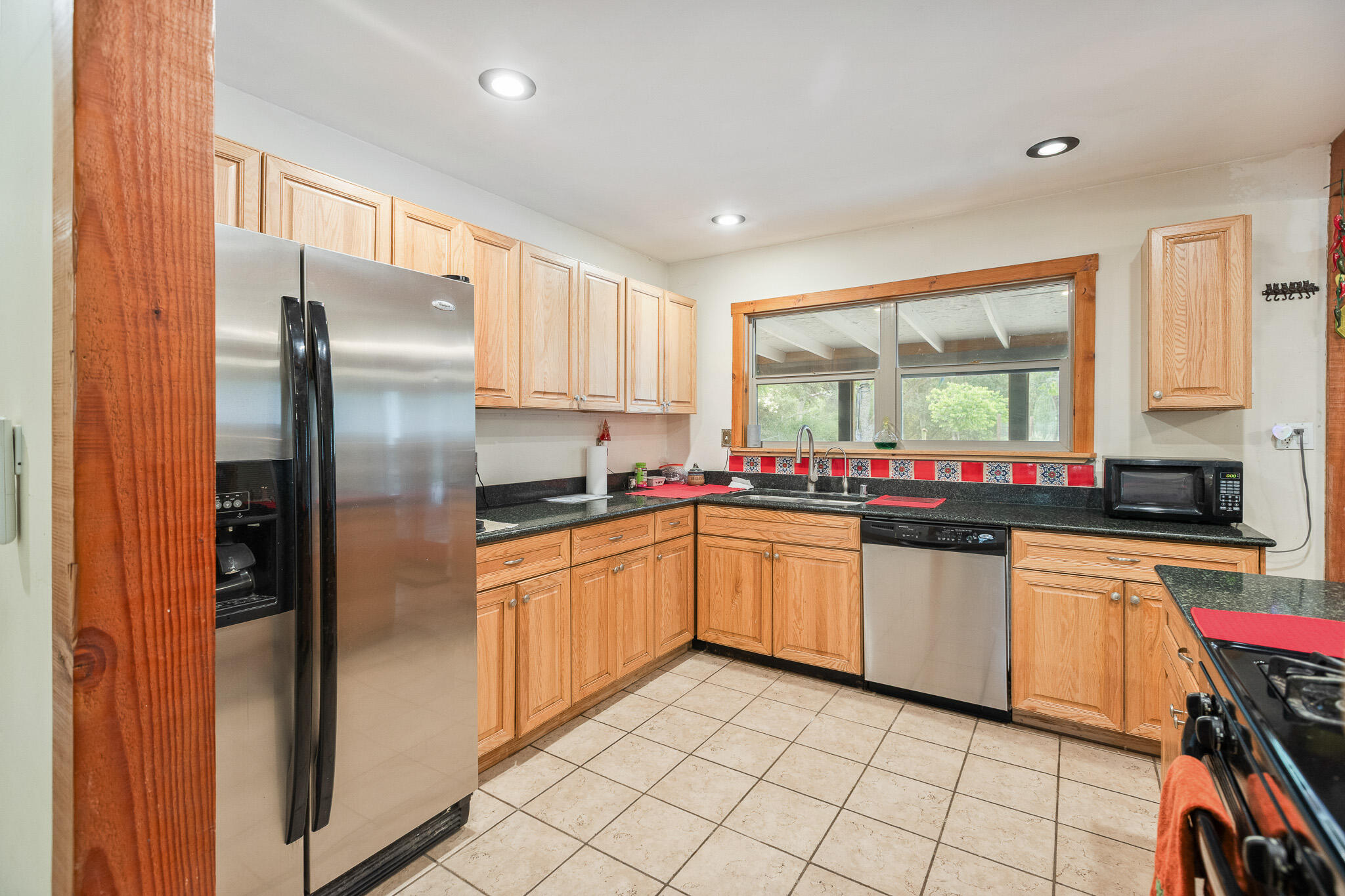 40826 Grouse Drive Three Rivers, CA 93271 - Photo 22 of 75 20 Kitchen