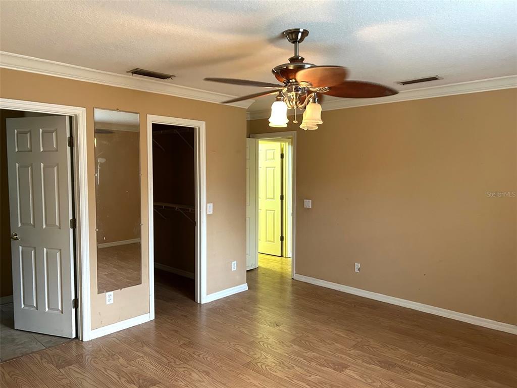 1264 Jamaica Road Venice, FL 34293 - Photo 11 of 18 Master Bedroom