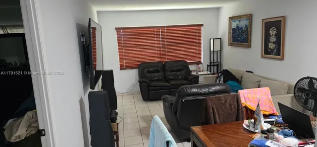 $100,000 | 4805 Northwest 35th Street, Unit 610, Lauderdale Lakes, FL 33319