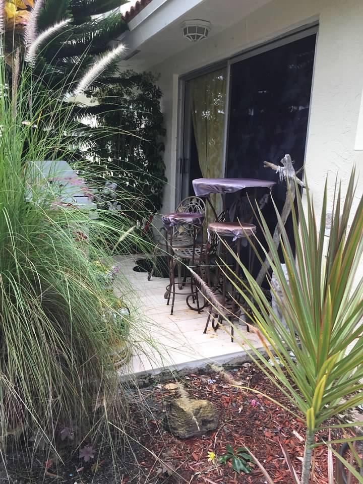 6281 Walk Circle Boca Raton, FL 33433 - Photo 3 of 33 Back patio and barbecue