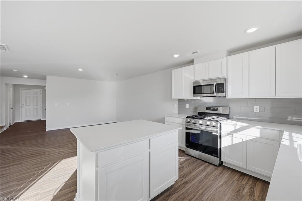 127 Plumtree Court King, NC 27021 - Photo 14 of 30