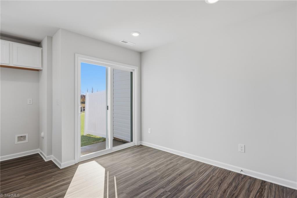 127 Plumtree Court King, NC 27021 - Photo 17 of 30