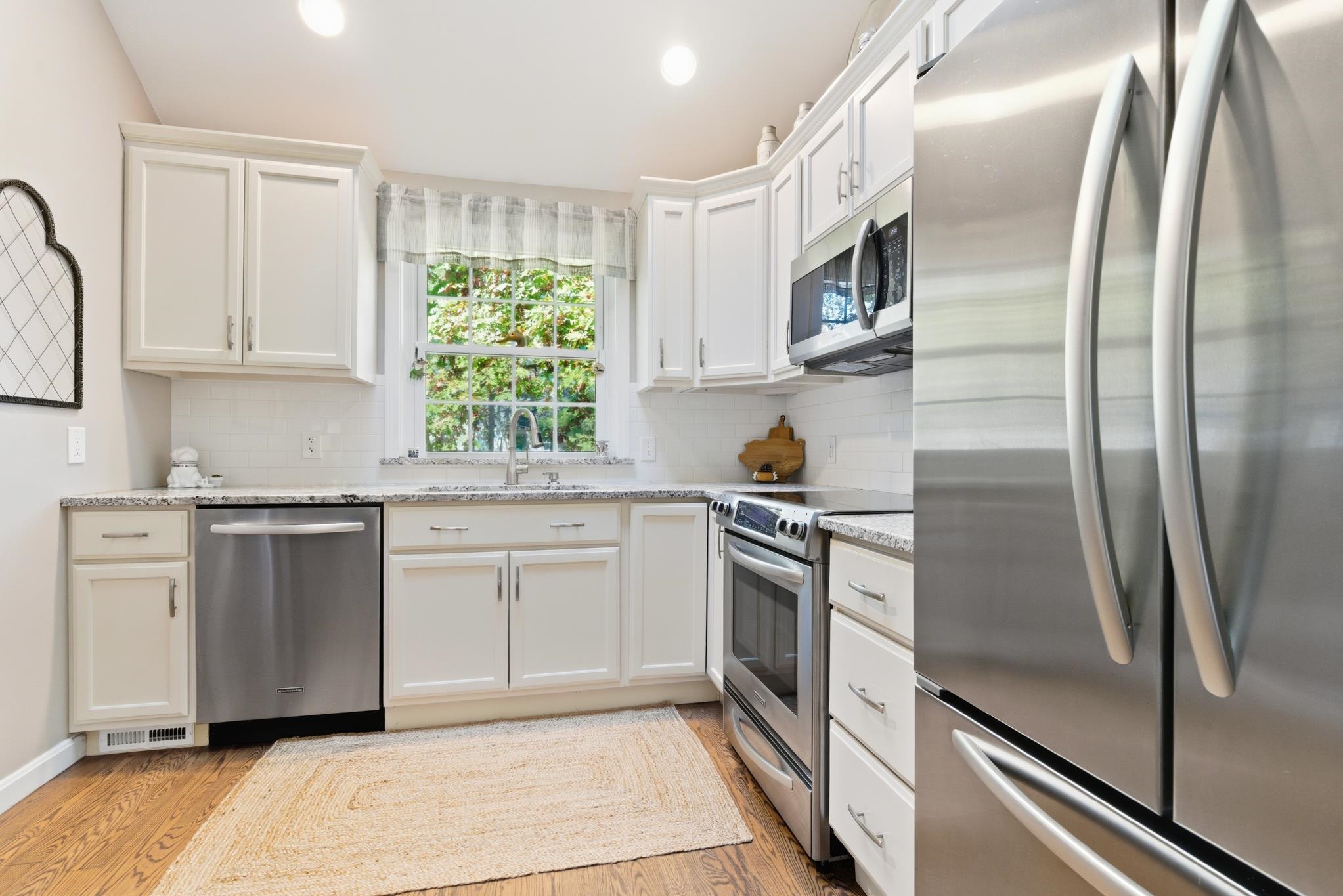 1465 Hooksett Road, Unit 298 Hooksett, NH 03106 - Photo 5 of 44