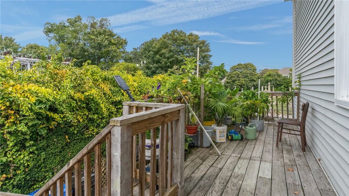44 Warner Street Newport, RI 02840 - Photo 25 of 50