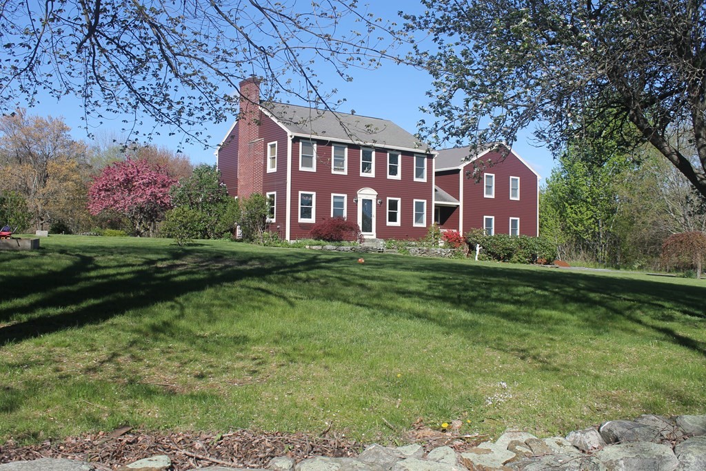 24 Waters Road Sutton, MA 01590 - Photo 1 of 37