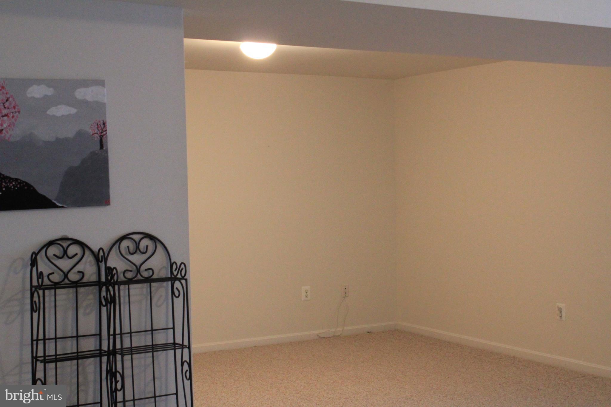 608 George Avenue Baltimore, MD 21221 - Photo 17 of 27 Gallery Image 17