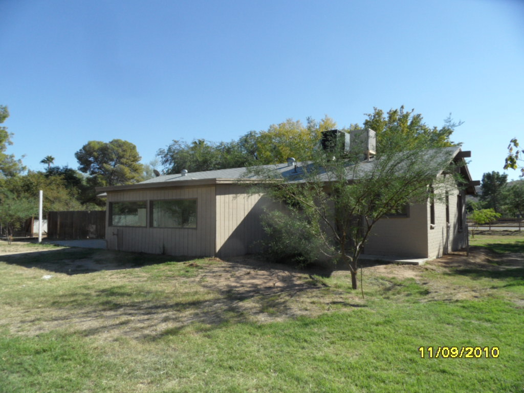 3702 East Vineyard Road Phoenix, AZ 85042 - Photo 14 of 18 3702 E VINEYARD RD