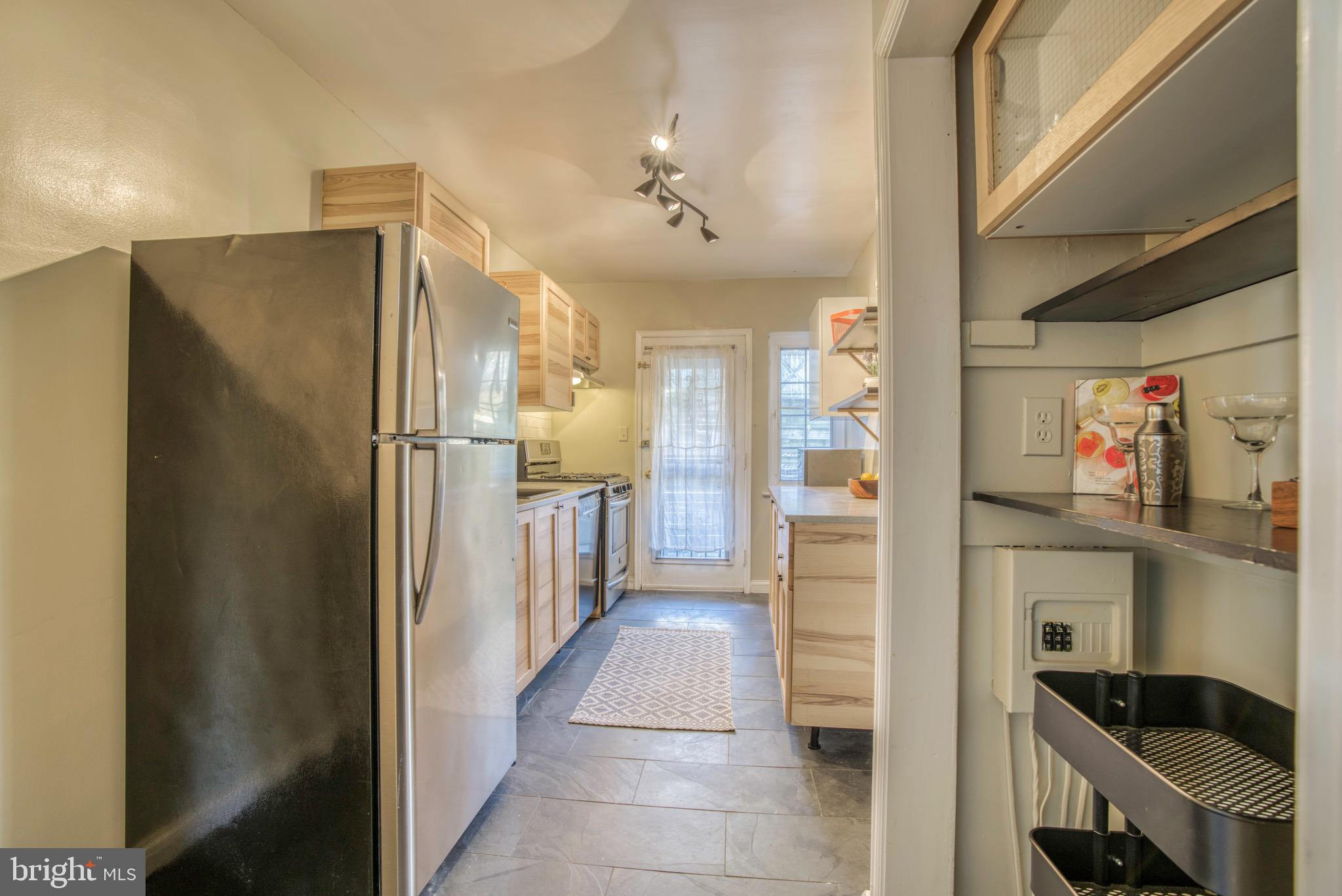 4003 Deepwood Road Baltimore, MD 21218 - Photo 16 of 52