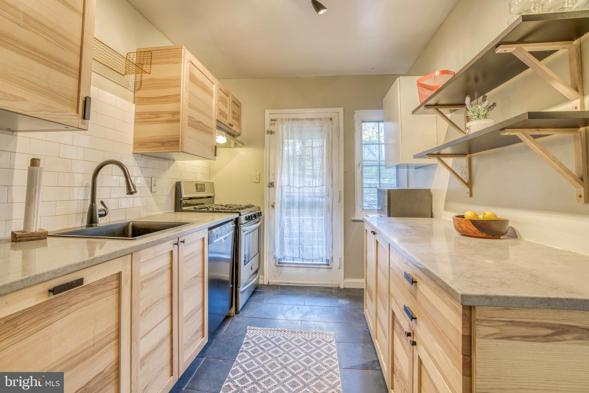 4003 Deepwood Road Baltimore, MD 21218 - Photo 19 of 52