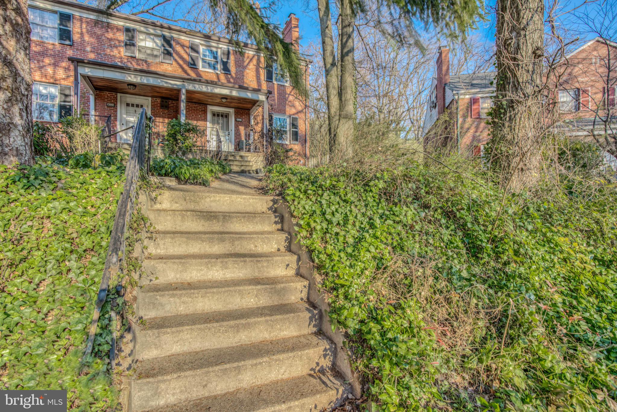 4003 Deepwood Road Baltimore, MD 21218 - Photo 3 of 52