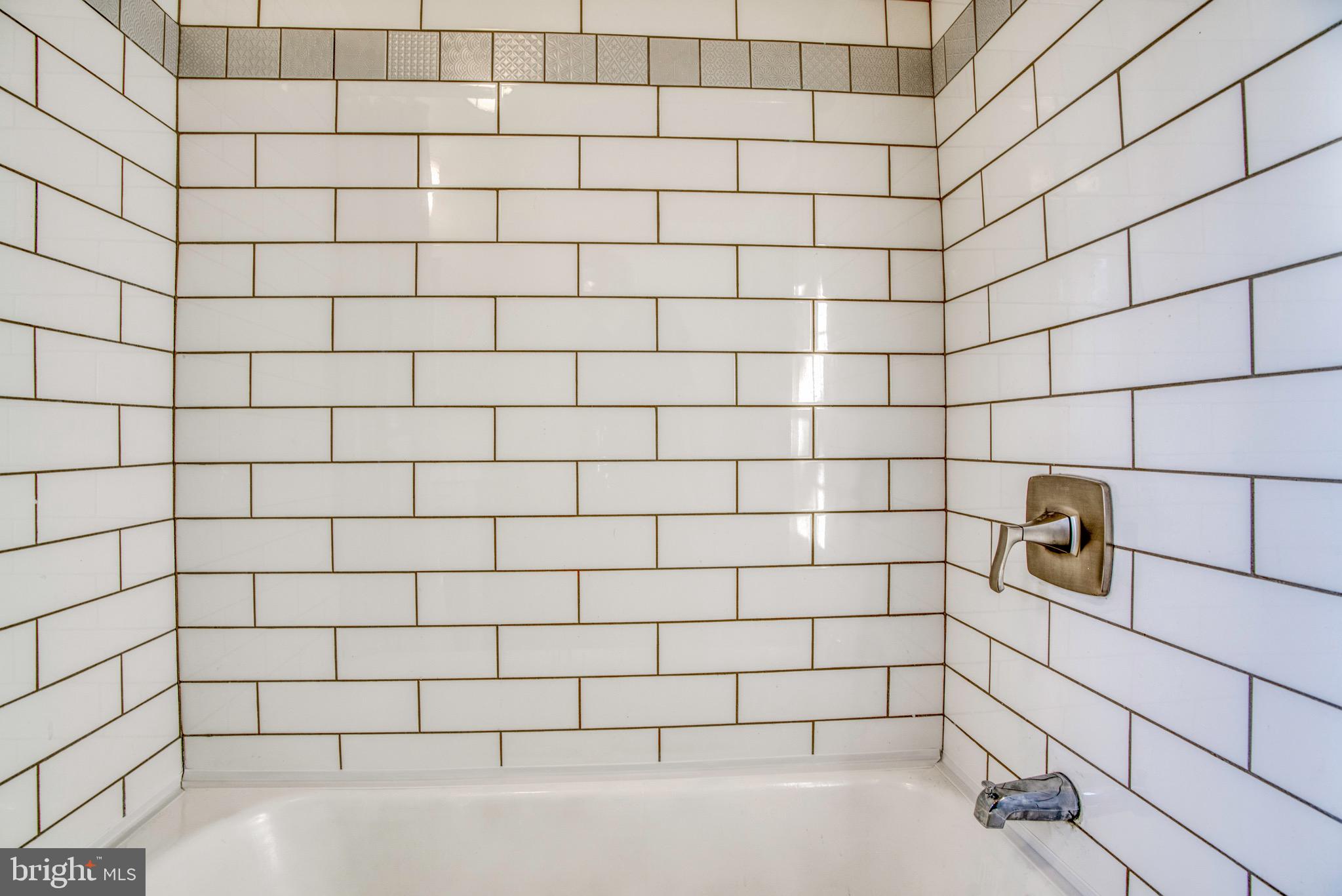 4003 Deepwood Road Baltimore, MD 21218 - Photo 33 of 52